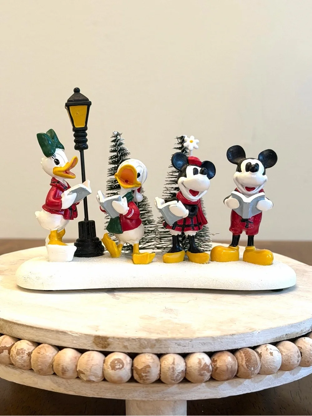 Disney Mickey & Friends Christmas Carolers Figurine 2022